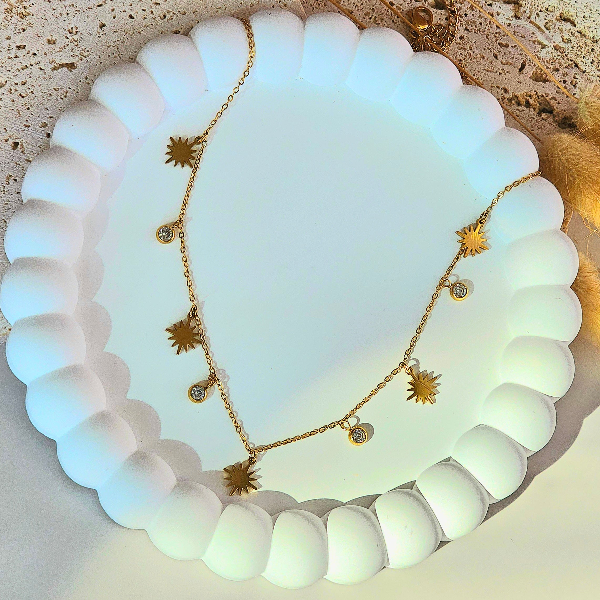necklace male
