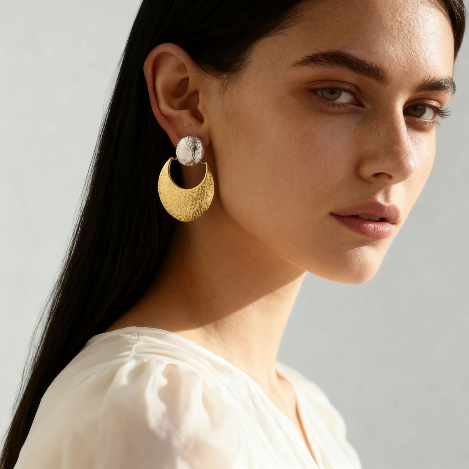 Hilal Two-Tone Drops — Gold Moon
