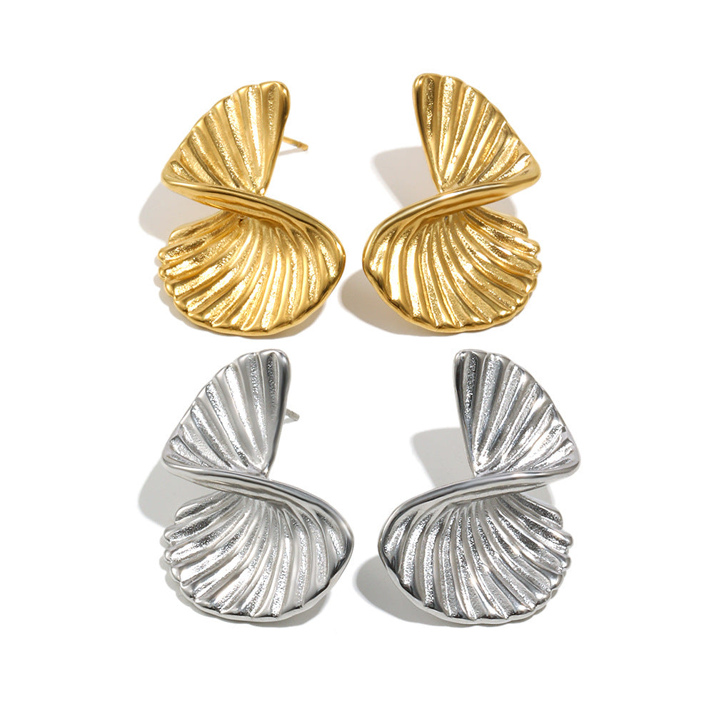 Seepi Shell Studs