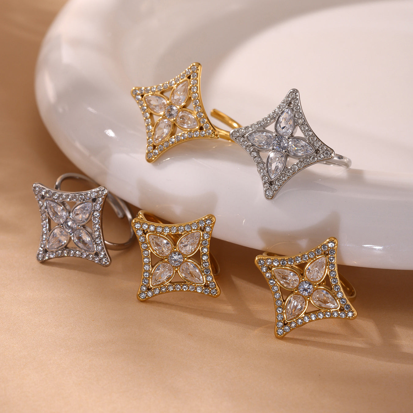 Qutb Adjustable Star Ring