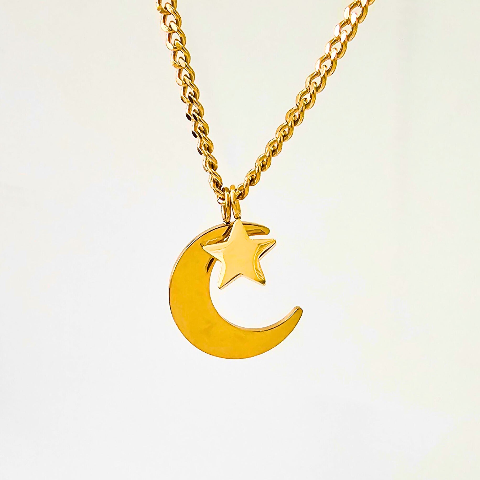 Moon and Star Necklace – MYSTICAL SANDS