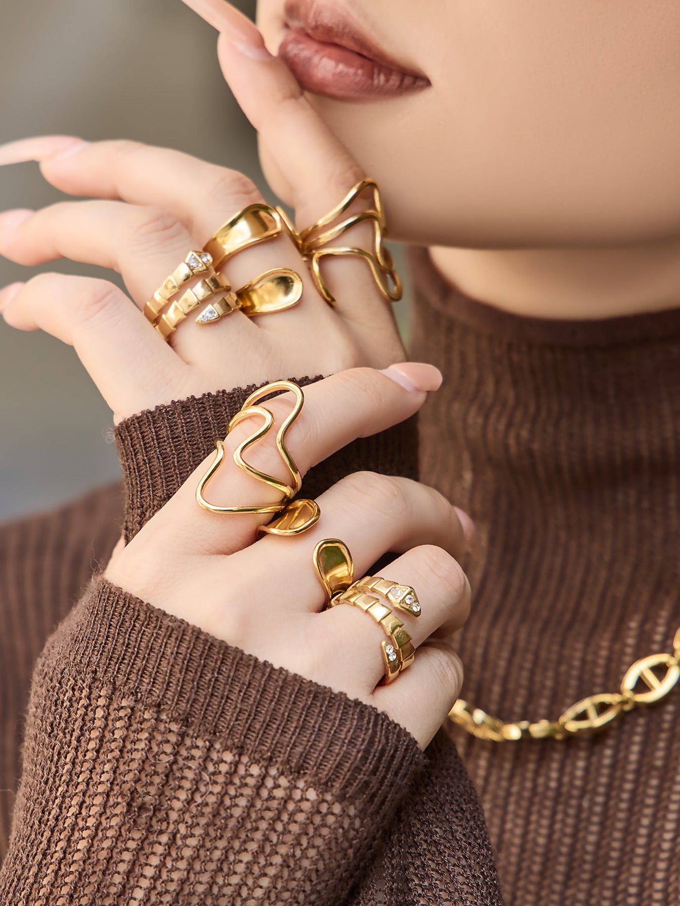 Khatt Sculpted Ring