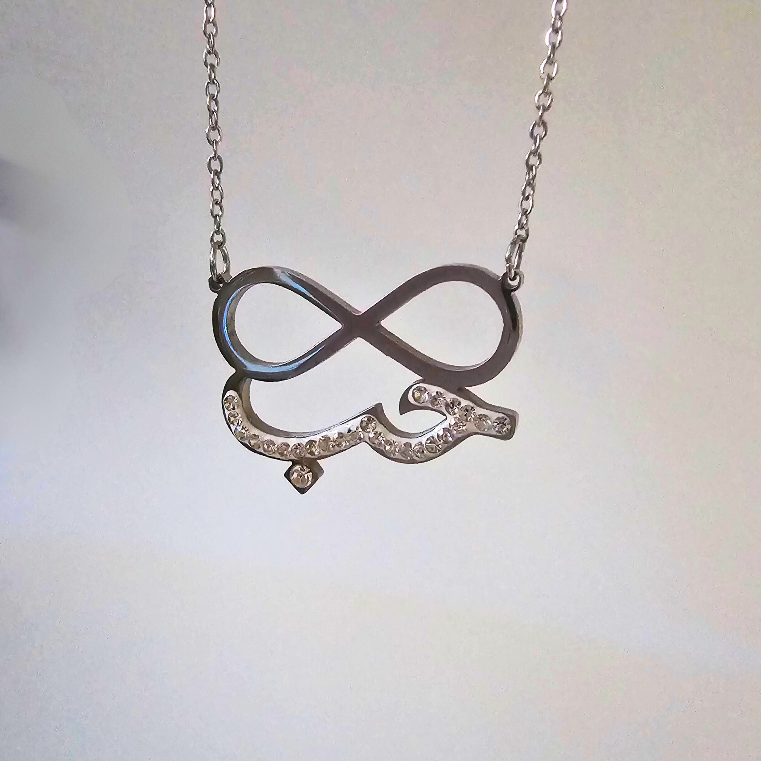 Infinite Love (Hab) Necklace