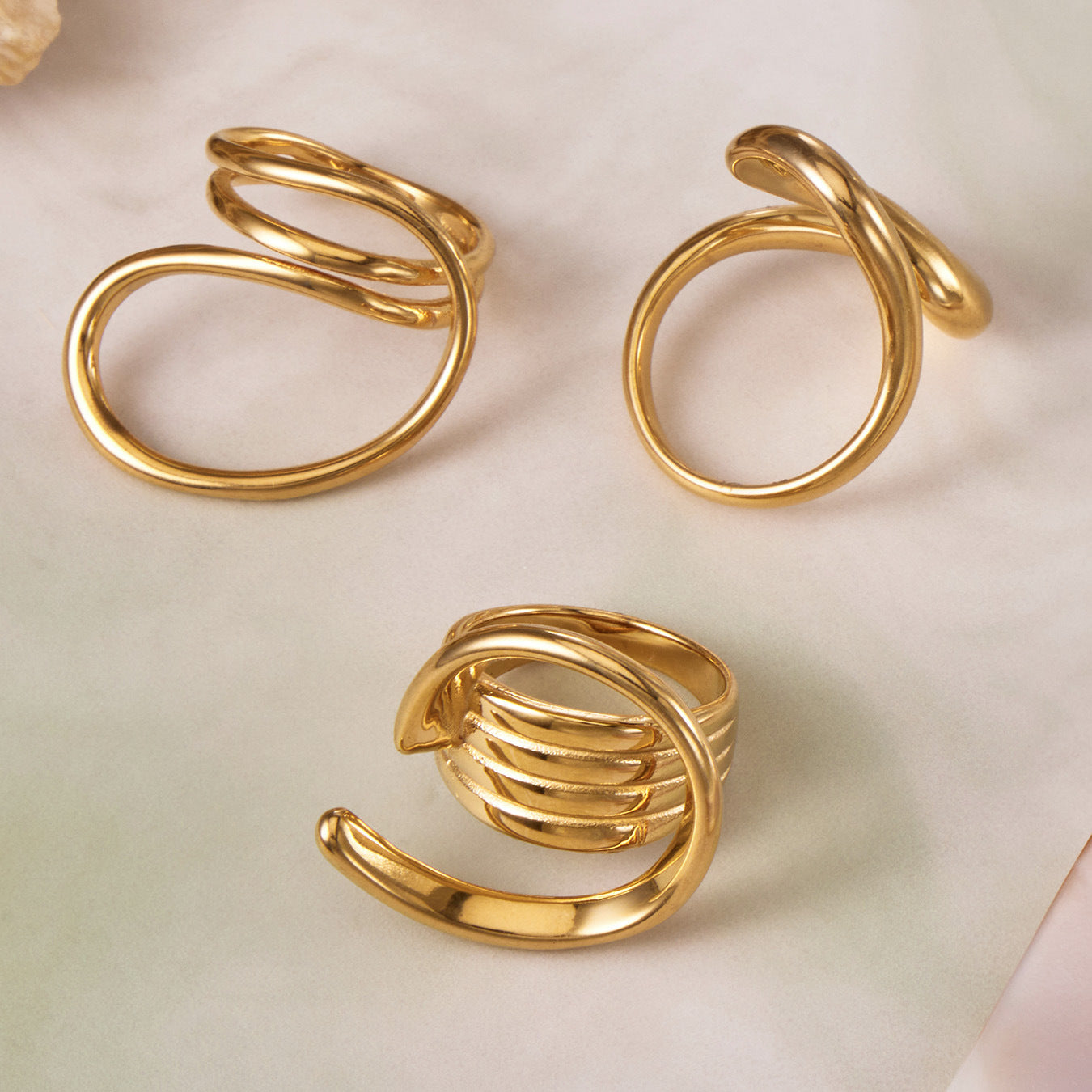 Halqa Double Loop Ring