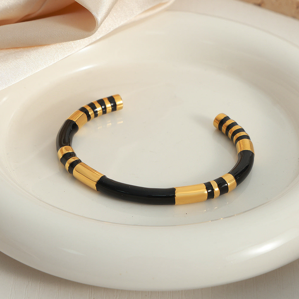 Rang Enamel Cuff — Kohl