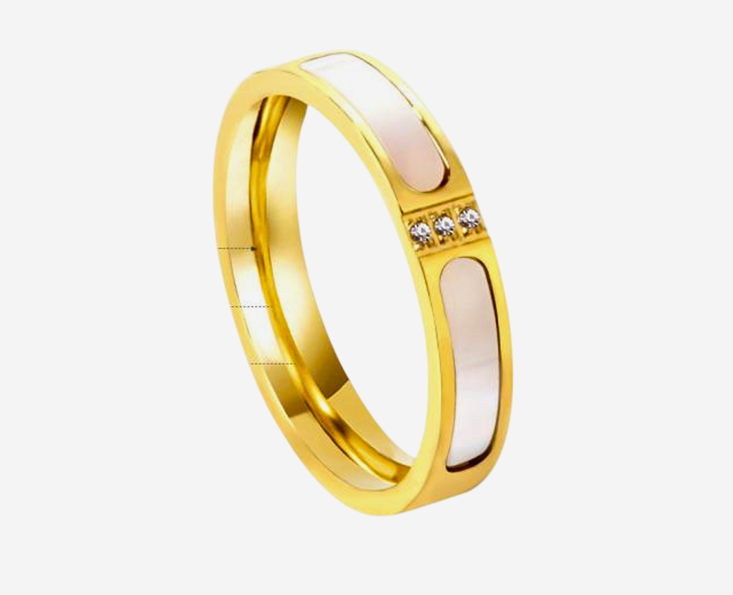 Lunaria Ring